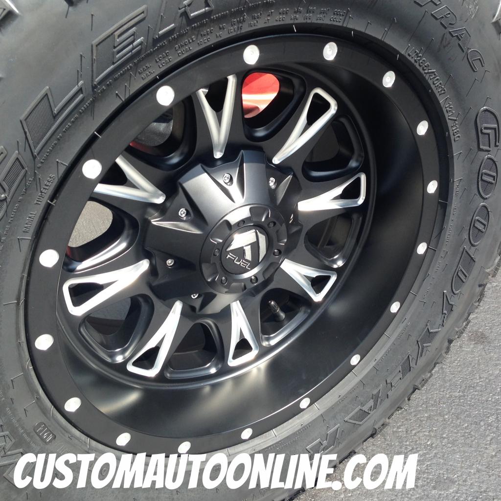 Custom Automotive :: Packages :: Off-Road Packages :: 17x9 Fuel Offroad  Throttle D513 Black - 285/70r17 Goodyear Wrangler Duratrac
